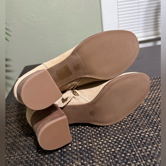NEW Tory Burch Sofía Suede Ankle Bootie - Picture 8 of 10